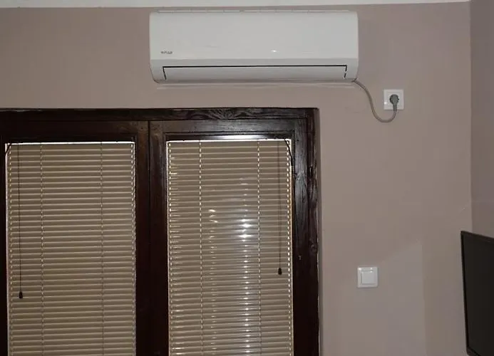 Pet Omorika باغينا باستا