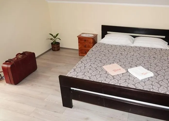 Pet Omorika شقة باغينا باستا