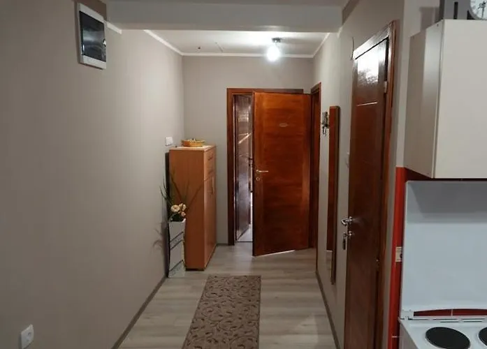 Pet Omorika باغينا باستا